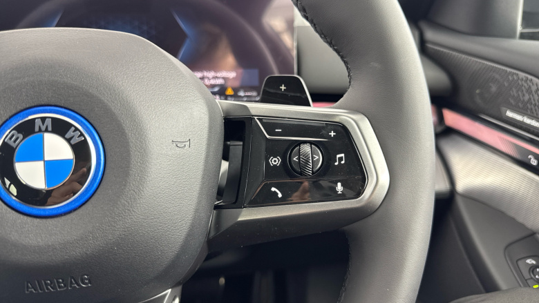 BMW 5 Series 550e xDrive M Sport Pro 4dr Auto [Tech+/Comfort+] Saloon